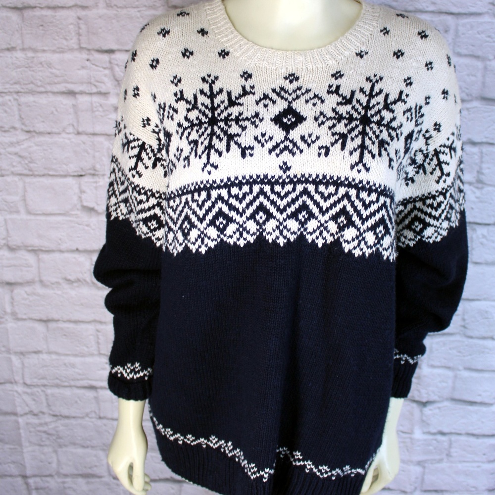 Jones NY Sport || Hand Knit Snowflake Sweater